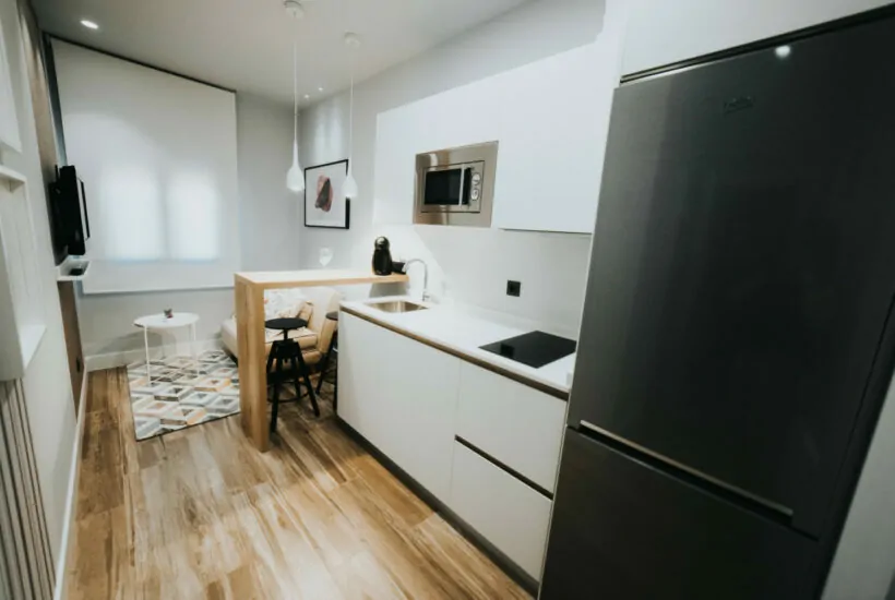 Cocina y salón de Purple Suite